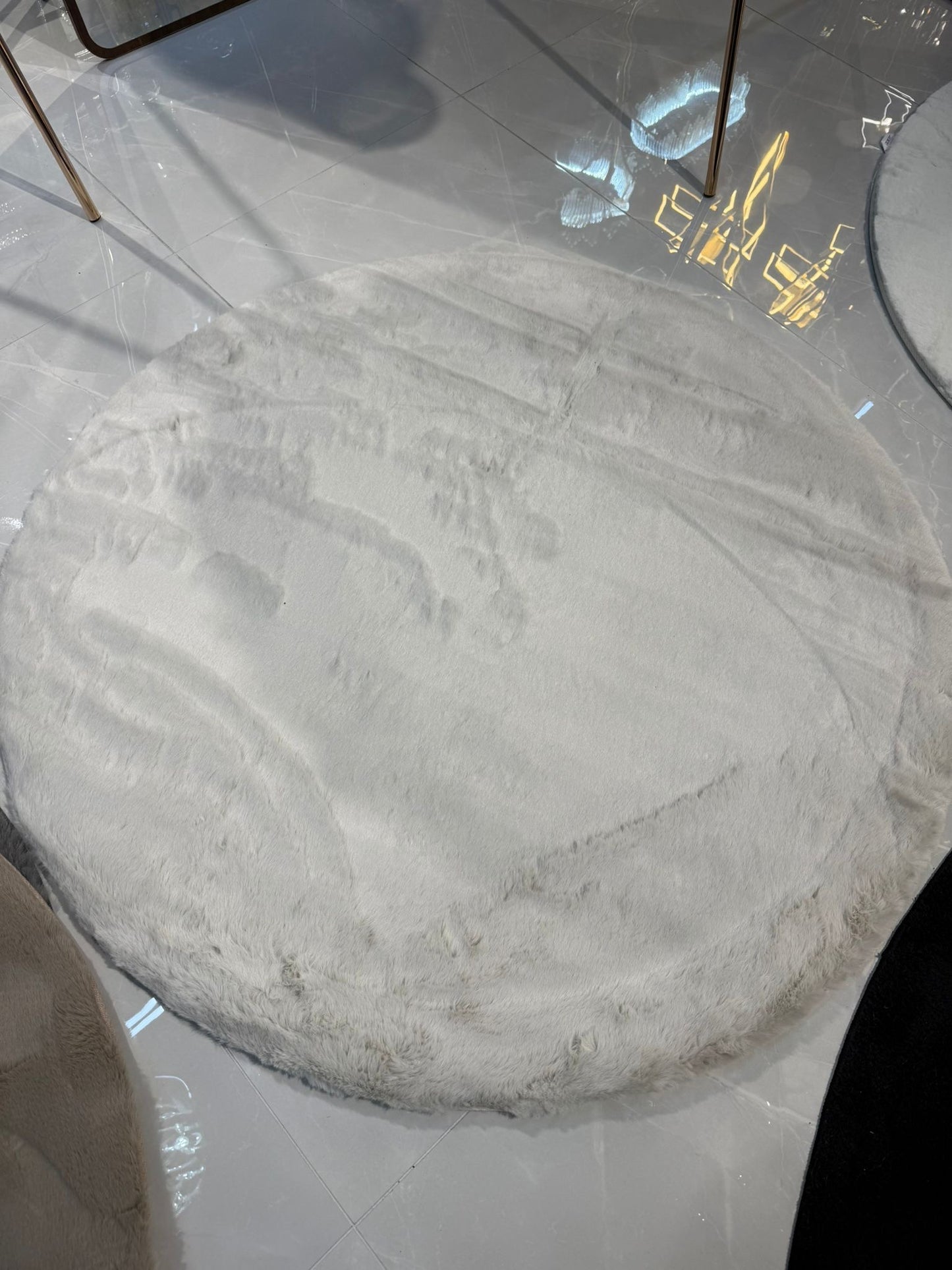 Rond Fluffy Vloerkleed Licht Grijs – Ø 120 cm